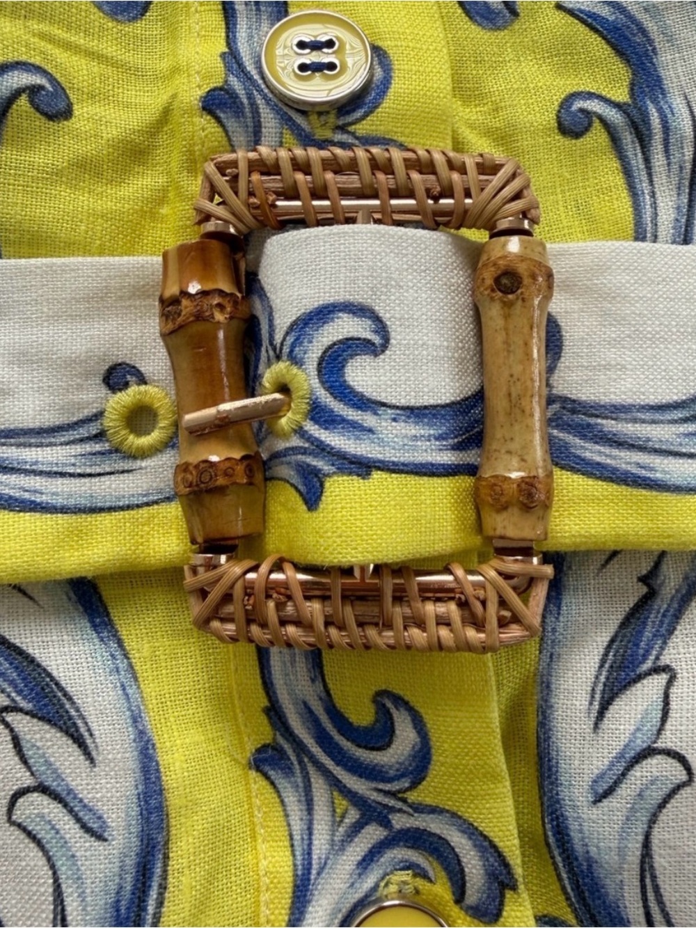 Farm Rio Off-White Sicily Scarf Euroflax™
Premium Linen Romper, size M 🍋 - Picture 7 of 7